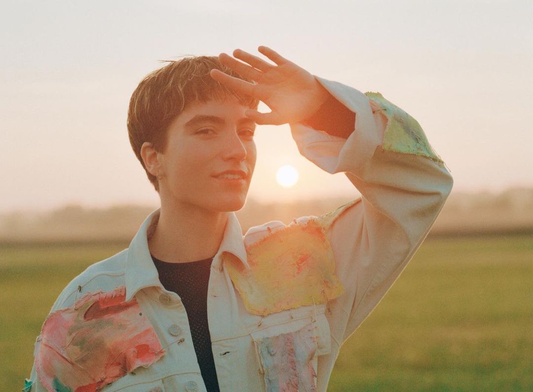 Julia Gomez, Lauv, Madison Cunningham, Mercury., carobae, Laney Esper, Elke & More On This Week’s Playlist