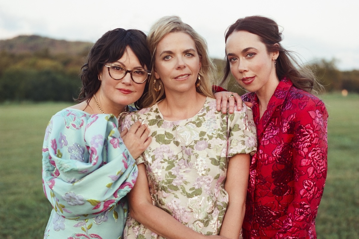 Folk Supergroup I’m With Her Return to The Ryman Tonight, Nov. 16 with Ye Vagabonds